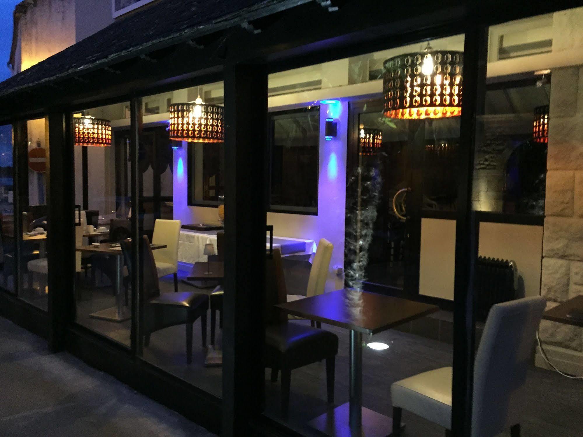 Hotel Restaurant La Voile - Le Dock'Er Локмариакер Экстерьер фото